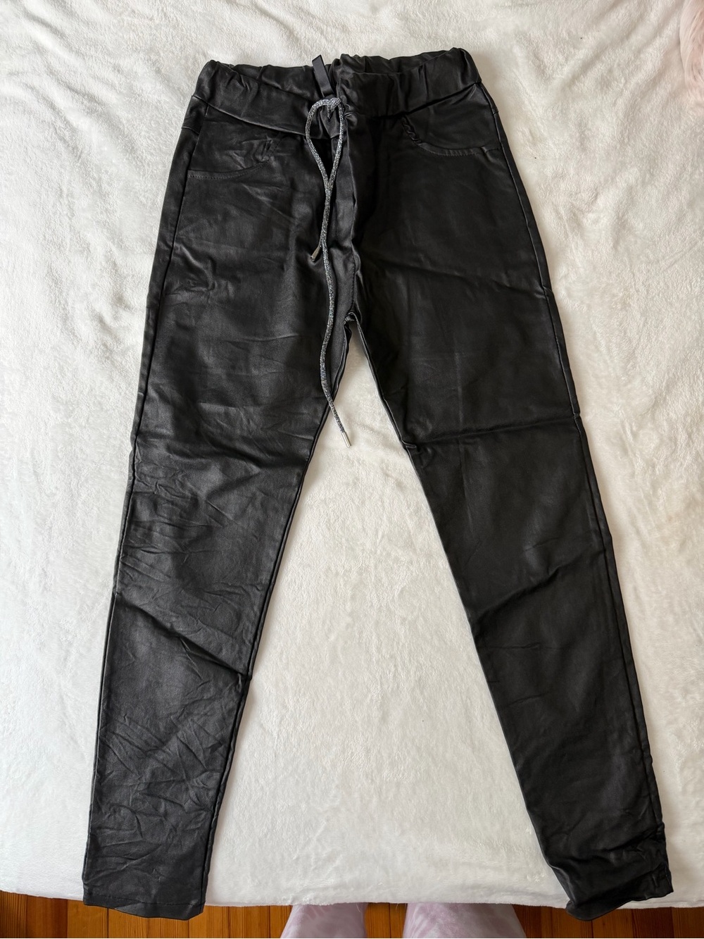 Women’s Venti 6 Faux-Leather Jogger Jeans - Casual Drawstring Pants